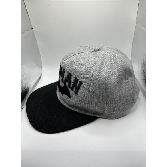 Batman Cap Snapback Grey Black Embroidered Letters Bat Logo Black Brim Cap Hat - Picture 3 of 9